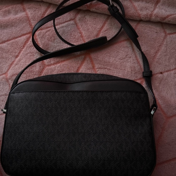 Michael Kors purse - Picture 3 of 3